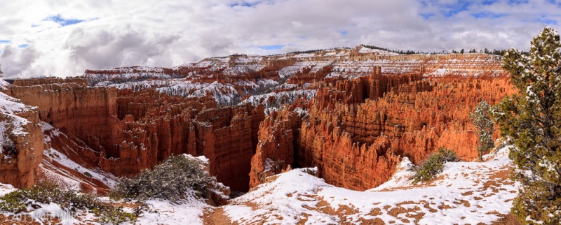 Despite being at Sunset Point we still got some great views.  The snow made it even more dramatic.