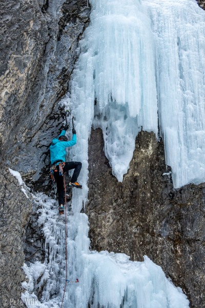 Case leading the scant ice on the left.  Luckily a bolt below the narrow pillar protected it well.