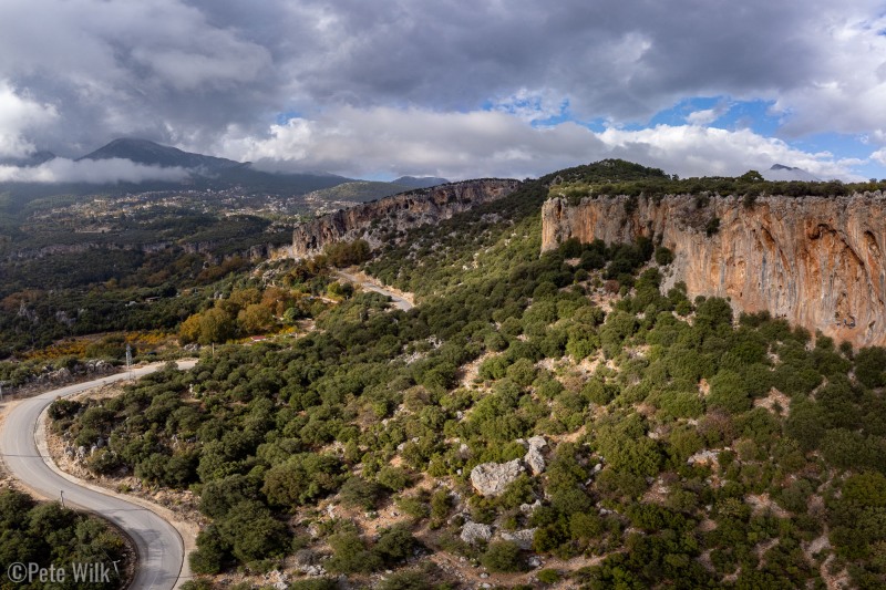 Looking along Sarkit, one of the best zones, up to the village of Geyikbayiri.